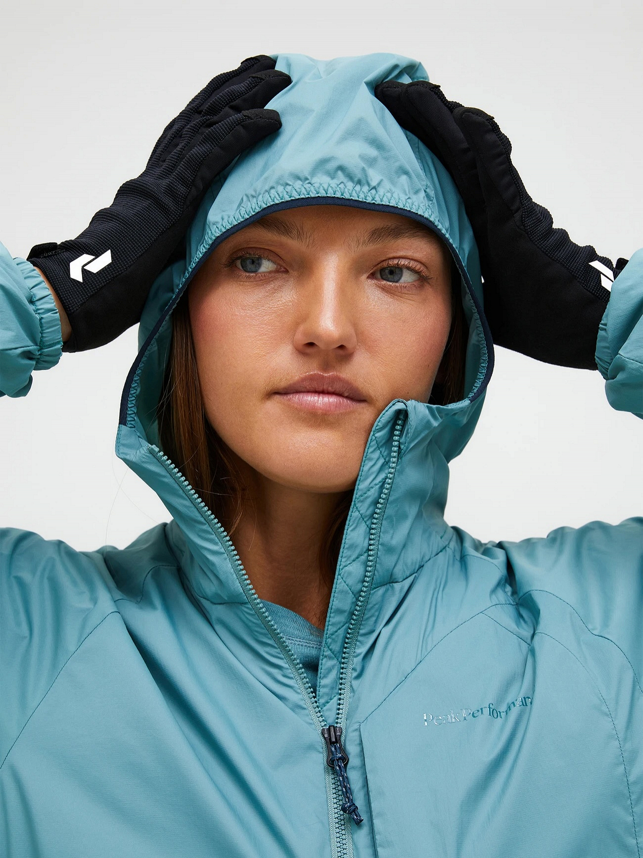 W Freelight Alpha Jacket (FW25) - Peak Performance Whistler